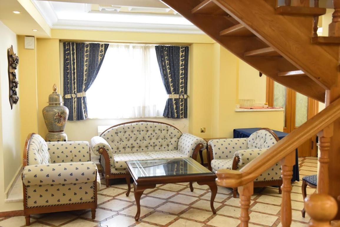 Aiolis Hotel แคซโทเรีย ภายนอก รูปภาพ
